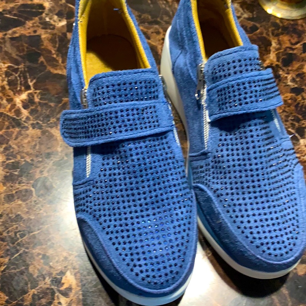 Sneaker shoe